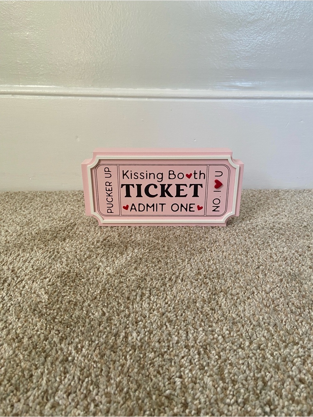 NWOT Valentine’s Day Pink Wooden Kissing Booth Ticket Sign Decor